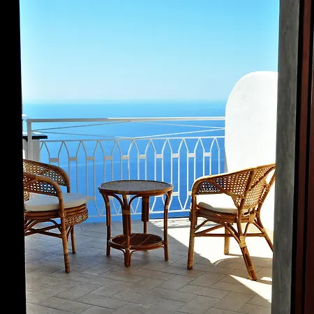 Hotel B&B Il Canto Delle Sirene 2*